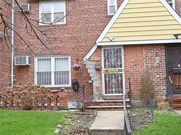 20-34 36th Street, Long Island City, NY 11105
