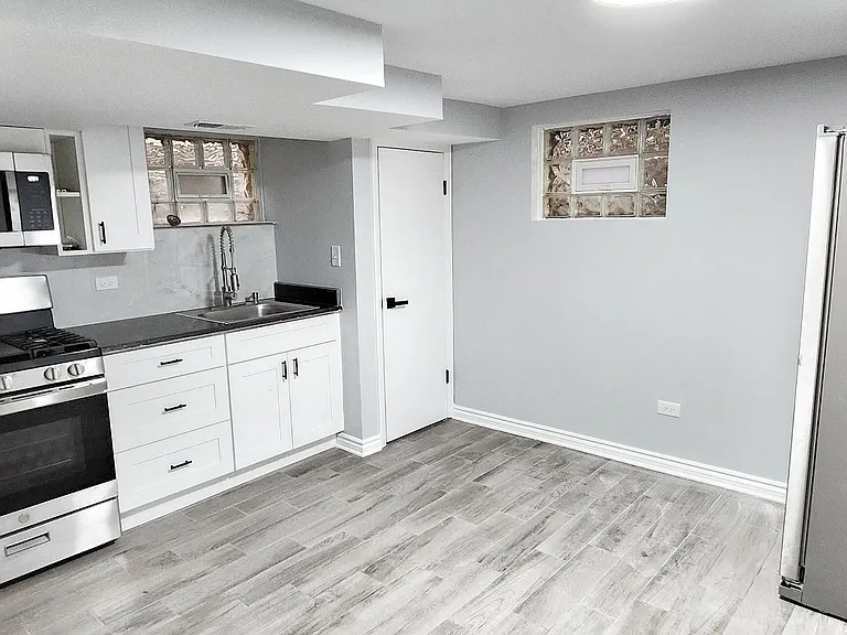 9240 N Courtland Dr #3 — Photo 5