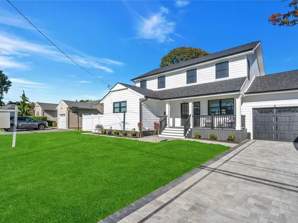 4 Sagamore Street, Plainview, NY 11803