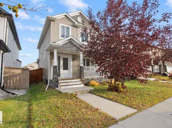 1316 29th Ave NW, Edmonton, AB T6T 0V7