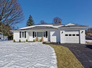 18 Emerick Ln, Loudonville, NY