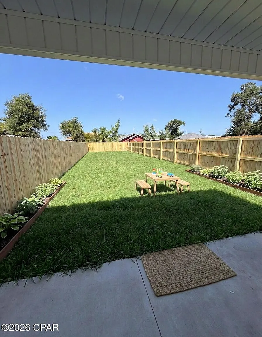 2 bed, 1.5 bath, 1024 sqft, $1,850 — Photo 2