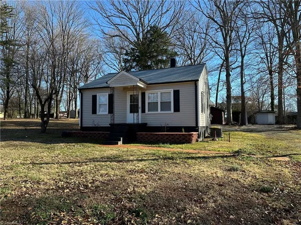 104 Duffy Ave, Greensboro, NC 27455