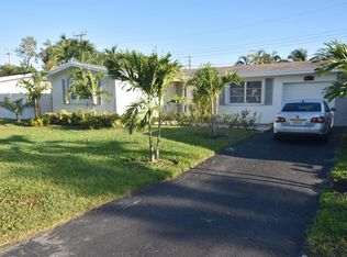 8120 NW 10th St, Pembroke Pines, FL 33024