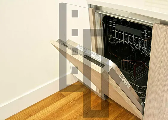 Rented by Loom Group | media 51