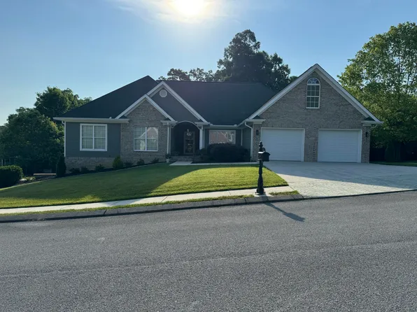 1066 Cody Ln, Soddy Daisy, TN 37379