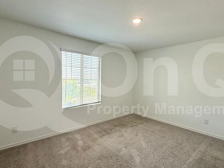 10838 W Marguerite Ave — Photo 12