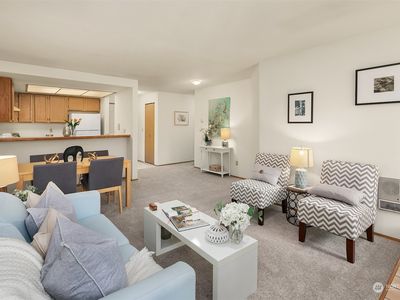 13717 Linden Avenue N #310, Seattle, WA, 98133