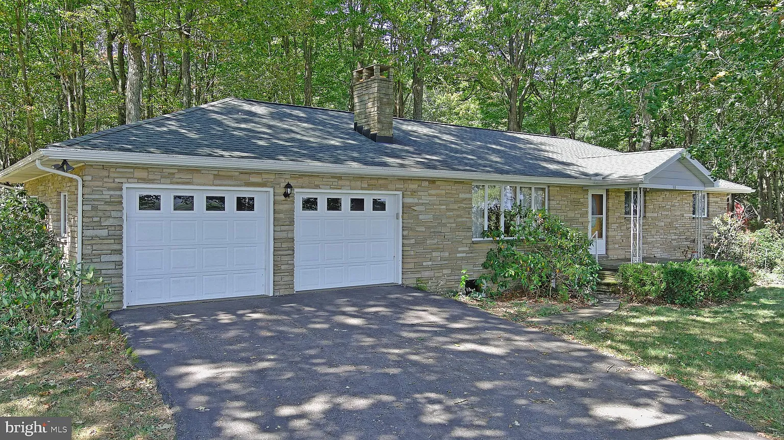 165 Valley View Ln photo 1