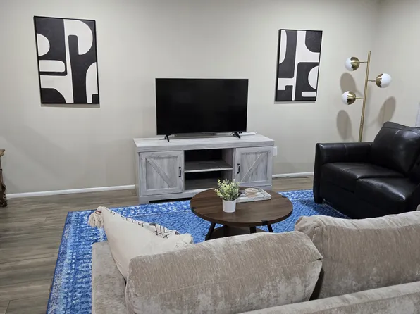 11029 W Caron Dr, Sun City, AZ 85351