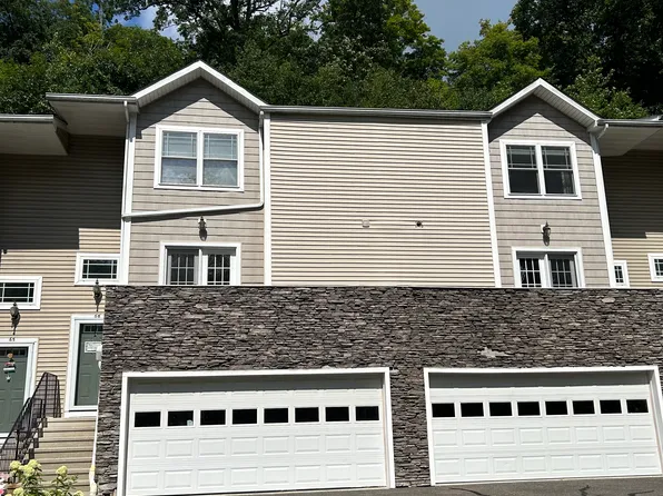 66 Stetson Pl #66, Danbury, CT 06811