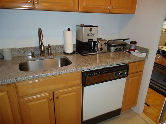 5th image of 11818 Union Tpke APT 7C