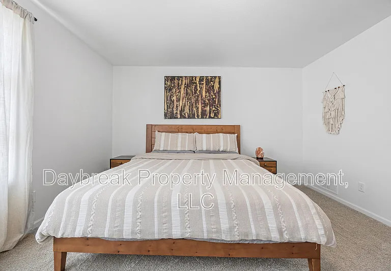 7909 Lost River Rd — Photo 16