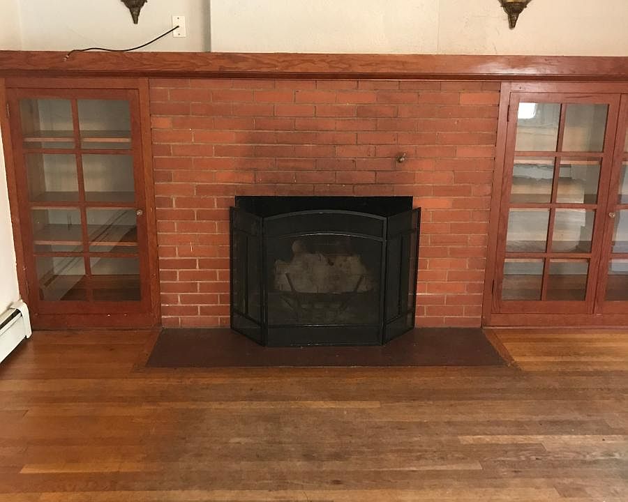 1st image of 518 S 6th St E