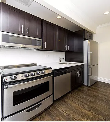 Rented by REAL New York | media 14