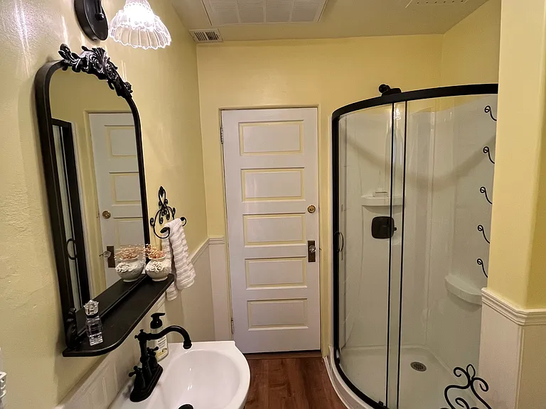 4187 Denker Ave #2 — Photo 9