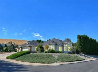 4702 S Palouse Ct, Kennewick, WA 99337
