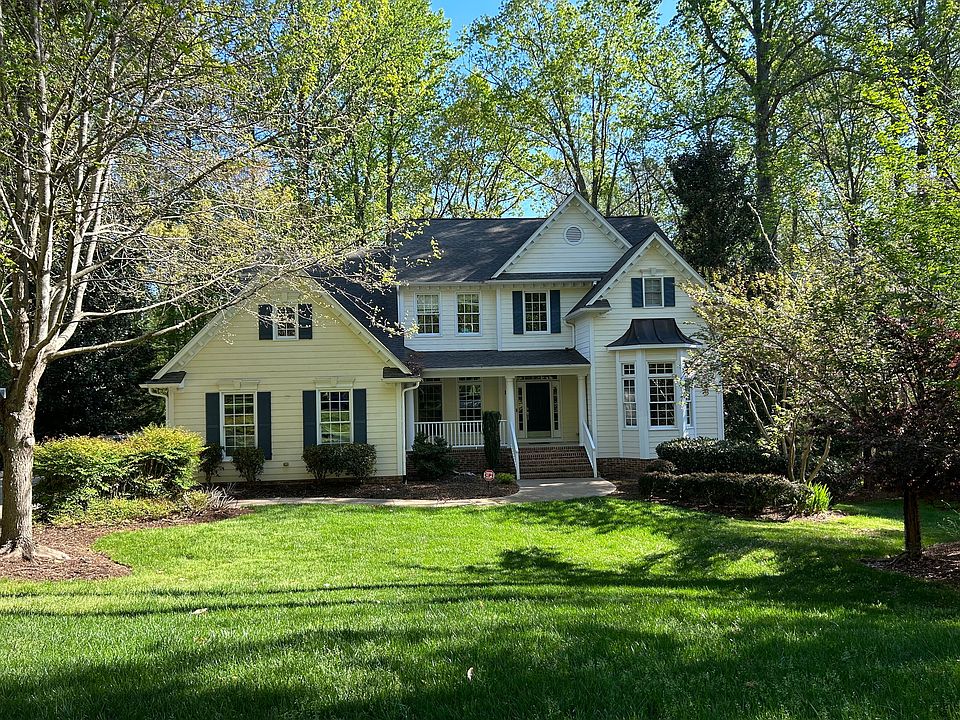 1st image of 310 Hogan Woods Cir
