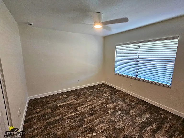 556 Taylor Rd — Photo 17