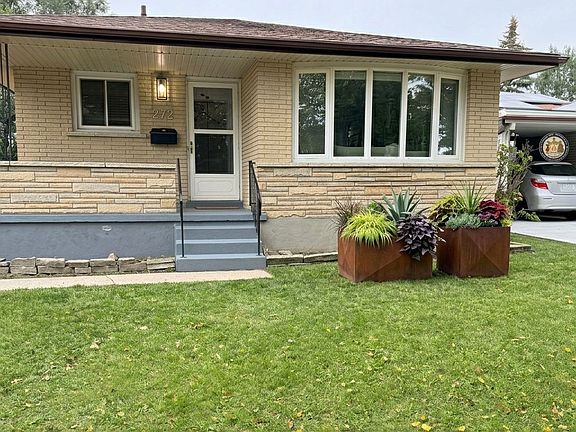 2nd image of 272 Kinzie Ave