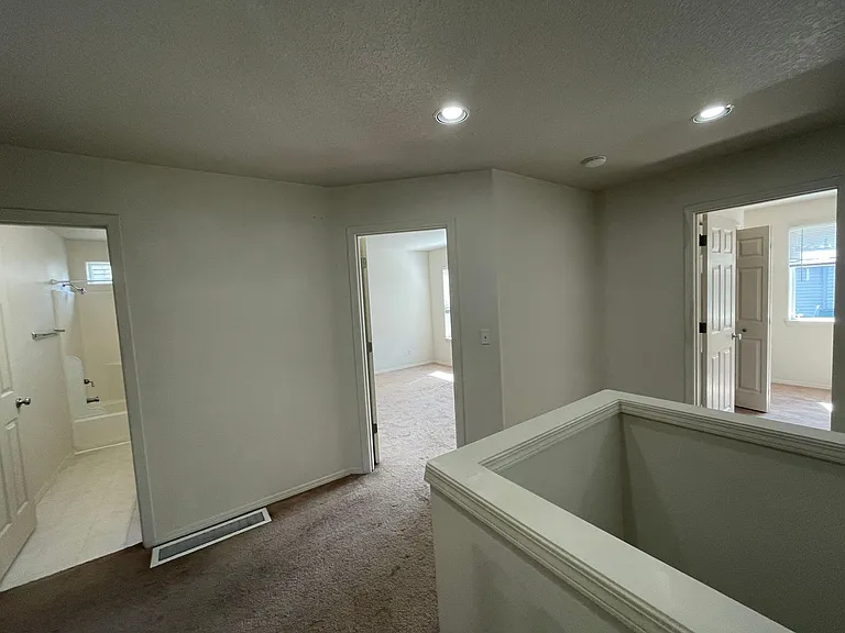797 NE 63rd Ave — Photo 21