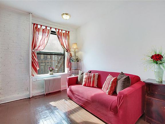 2nd image of 195 Bleecker St #12B