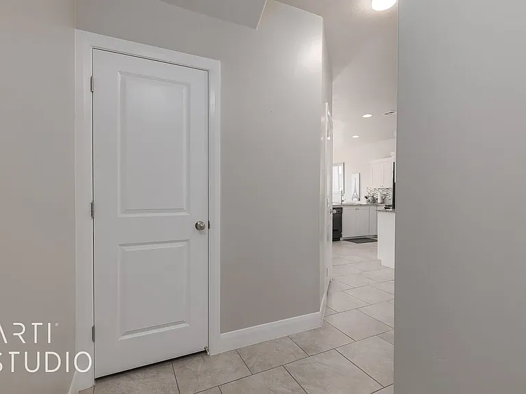 150 N 1100 E #60 — Photo 4