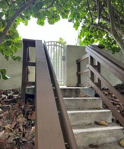 226 Seabreeze Cir — Photo 14
