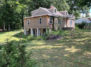 9012 W Pleasant Valley Rd, Cleveland, OH 44130