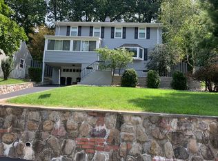 217 Springbrook Trl, Sparta, NJ 07871