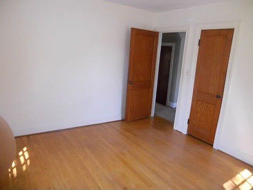 5th image of 103 Hanbury Ave