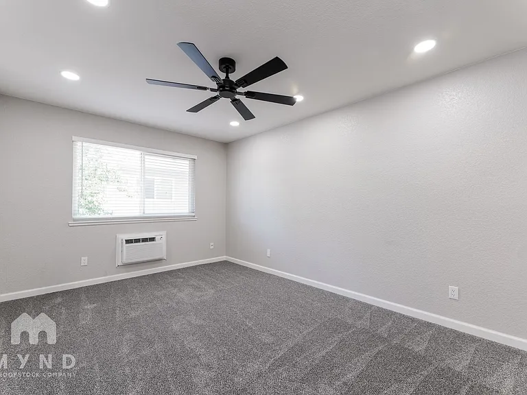 905 Carro Dr #2 — Photo 13