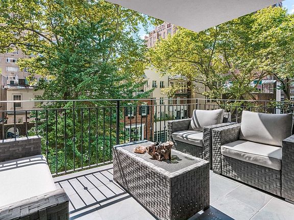 5th image of 184 E 64th St APT 3