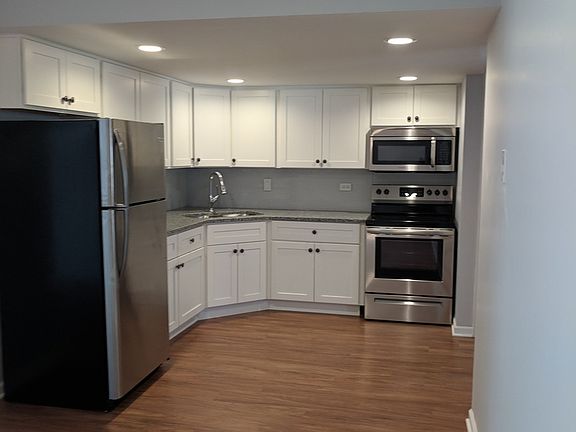 2nd image of 4652 153rd St APT 1E