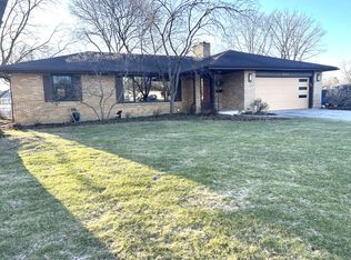 420 N Alfred Ave, Elgin, IL 60123