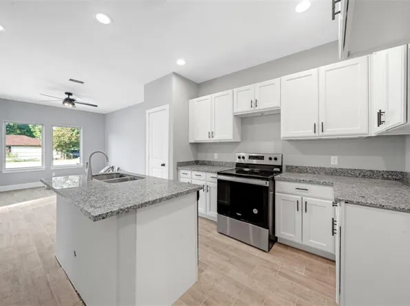 4403 Stassen St #A, Houston, TX 77051