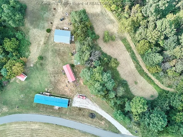 4578 Barton Chapel Rd, Fraziers Bottom, WV 25082