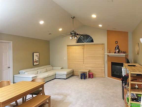 4th image of 5201 Tamara Cir #1