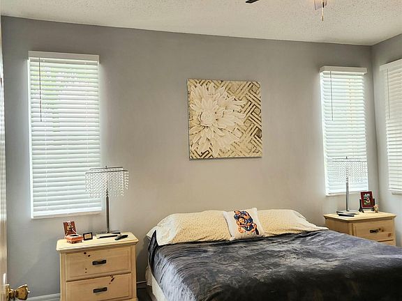 5th image of 3794 Woodfield Drive