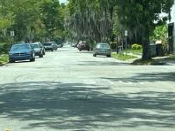 Exterior Neighborhood (street photo)