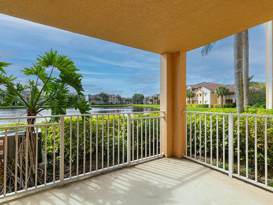 1st image of 281 SW Palm Dr APT 102