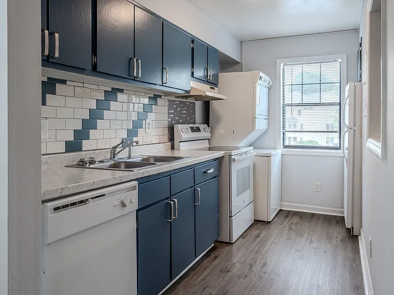 290 Appleby Dr #280 — Photo 7