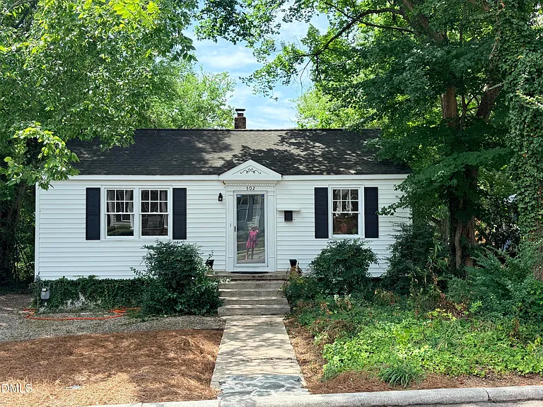 502 Frank St — Photo 19