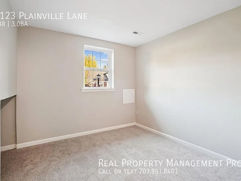 6123 Plainville Ln — Photo 16