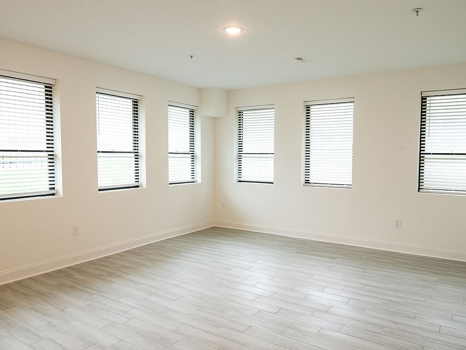 2106 | Living Space