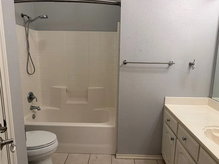 8617 Shadow Trace Dr — Photo 9