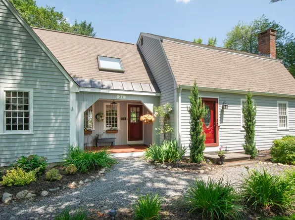 21 Flintlock Ridge Rd, Cohasset, MA 02025