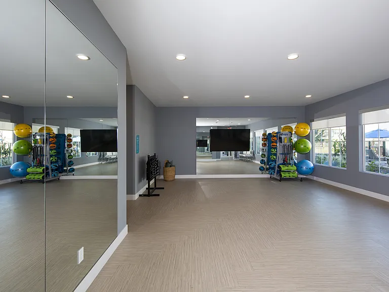 Mera City Center 55+ Active Adult — Photo 20