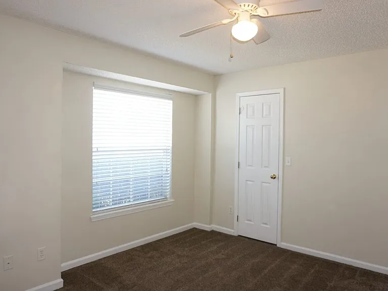 5050 Acre Estates Dr W — Photo 13