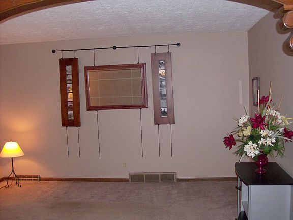 3rd image of 7038 Lakeshore Dr